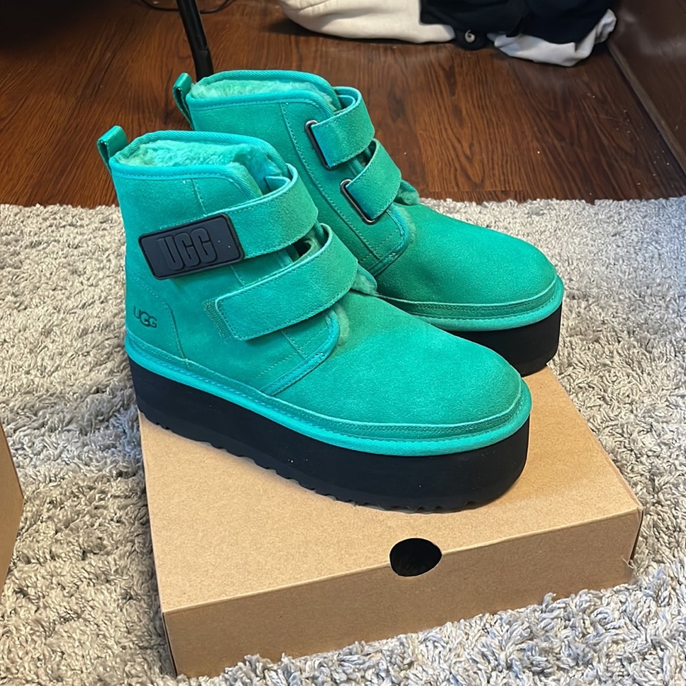 UGG W Neumel Platform Shoe